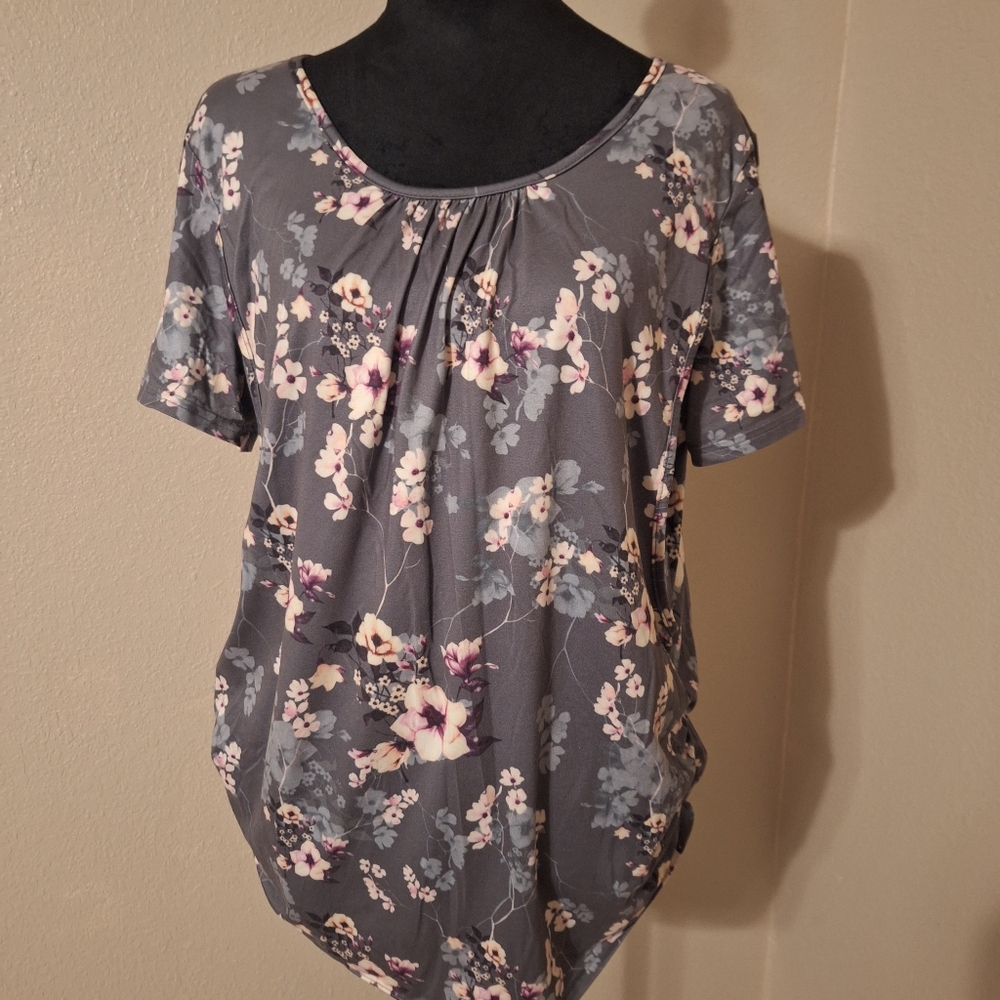 3 For $21 XL Floral Gray Women's Maternity/nursing Top